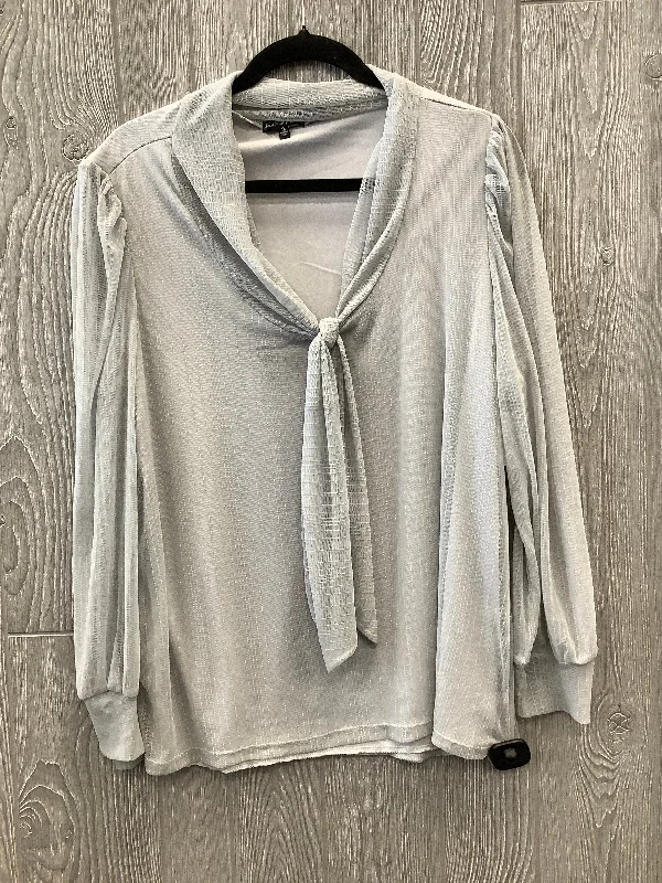 women's tops for those who want to add a touch of elegance and sophistication to their everyday wearTop Long Sleeve By Clothes Mentor In Grey, Size: 1x