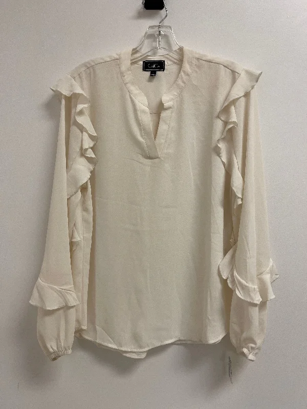 women's tops for those who want to show off their figure in a flattering wayTop Long Sleeve By Clothes Mentor In Cream, Size: L