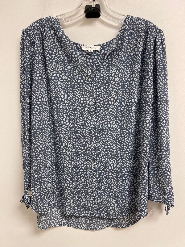 women's tops for those who want to stay cool and chic during warmer weatherTop Long Sleeve By Clothes Mentor In Blue, Size: Xl