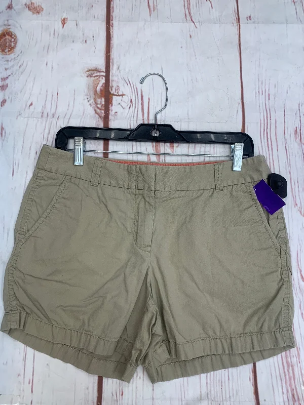 women's low-rise shortsKhaki Shorts J Crew O, Size 8