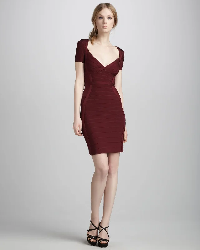 Body-Hugging DressDonavan Short Sleeve Mini Dress - Beet