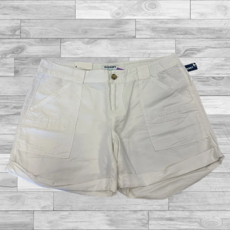 women's designer shortsWhite Shorts Old Navy, Size 14