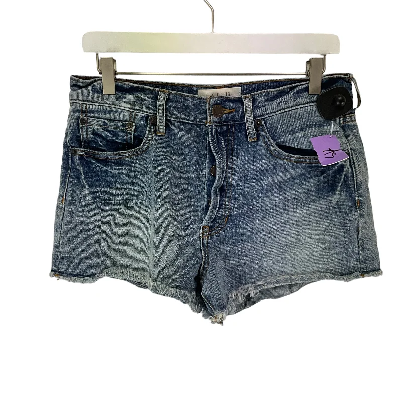 women's button-fly shortsBlue Denim Shorts We The Free, Size 8