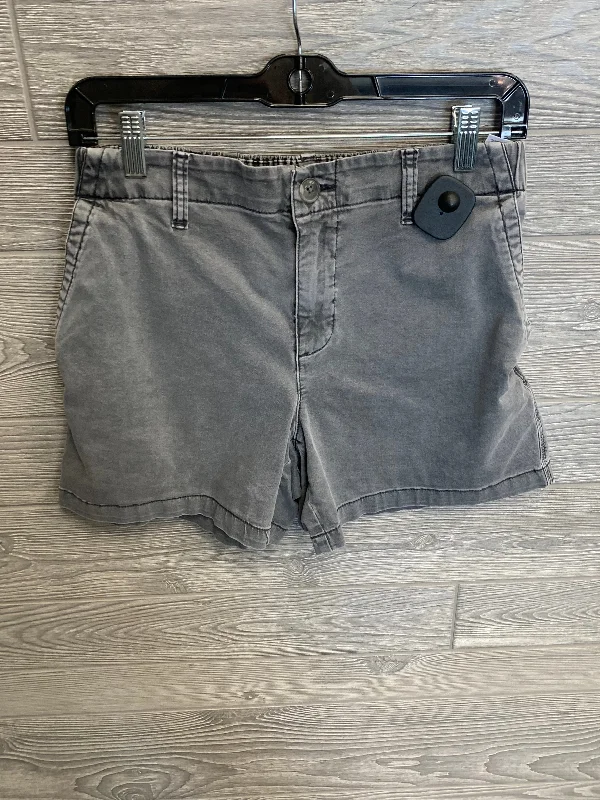 women's chino shortsGrey Shorts Old Navy, Size 2