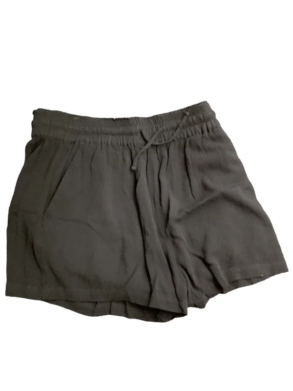 women's lightweight shortsBlack Shorts Garage, Size M