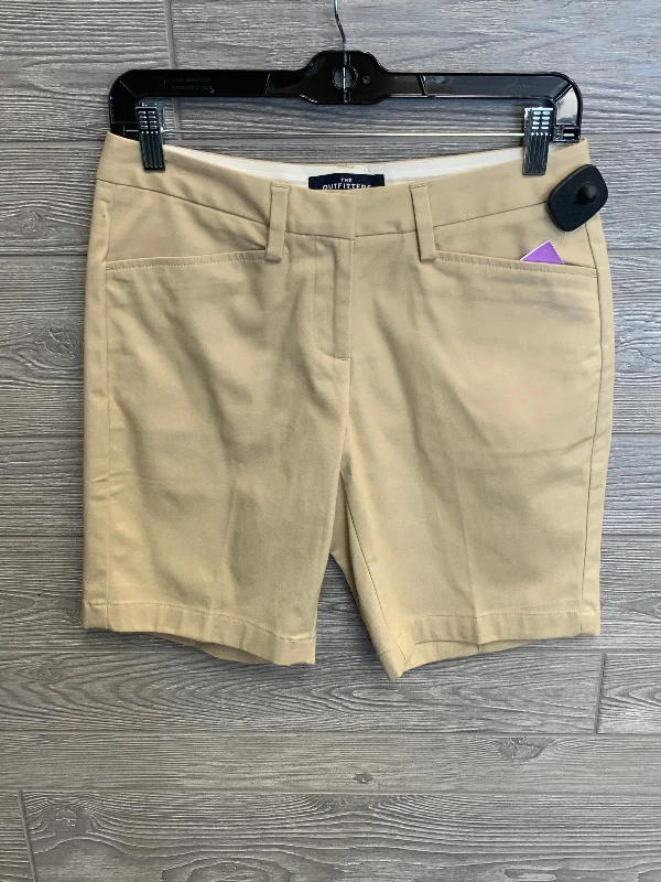 women's running shortsBeige Shorts Lands End, Size 2