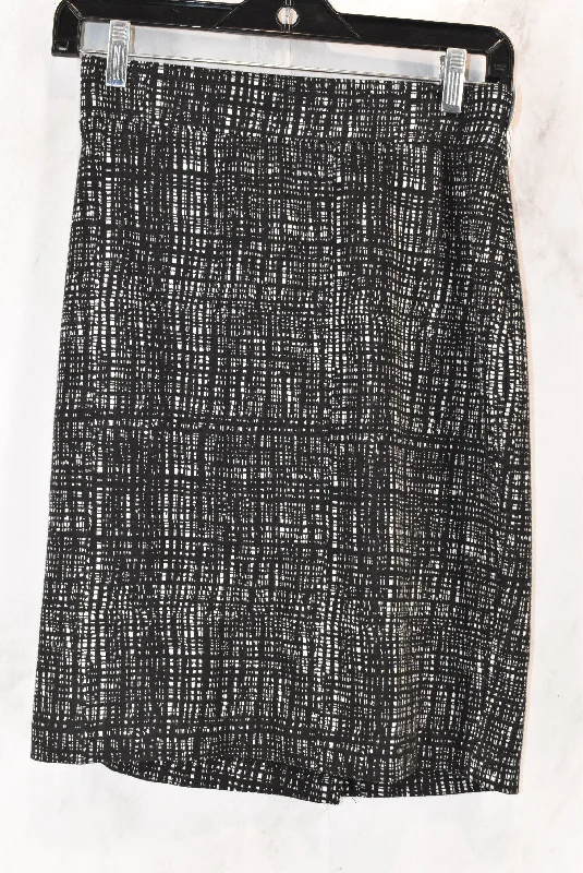 women's wrap skirtsSkirt Mini & Short By Nicole Miller  Size: S