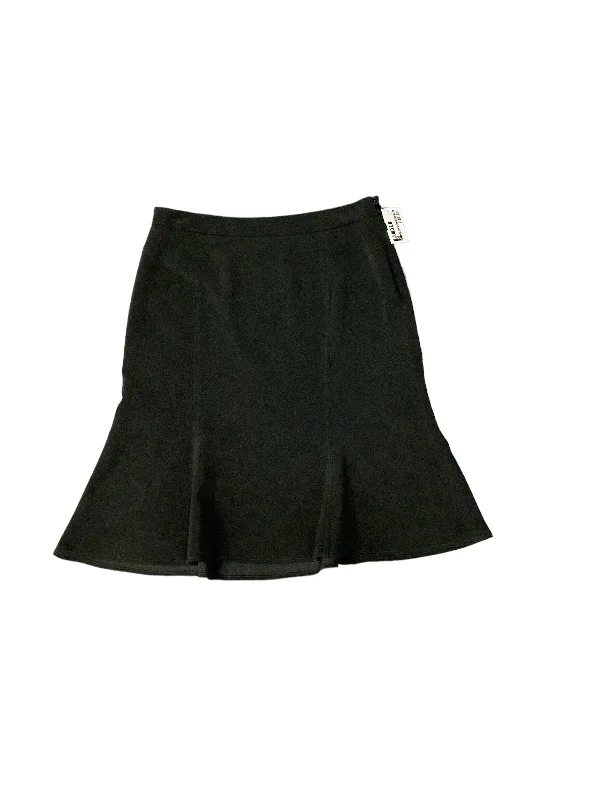 women's evening skirtsSkirt Mini & Short By White House Black Market  Size: 2