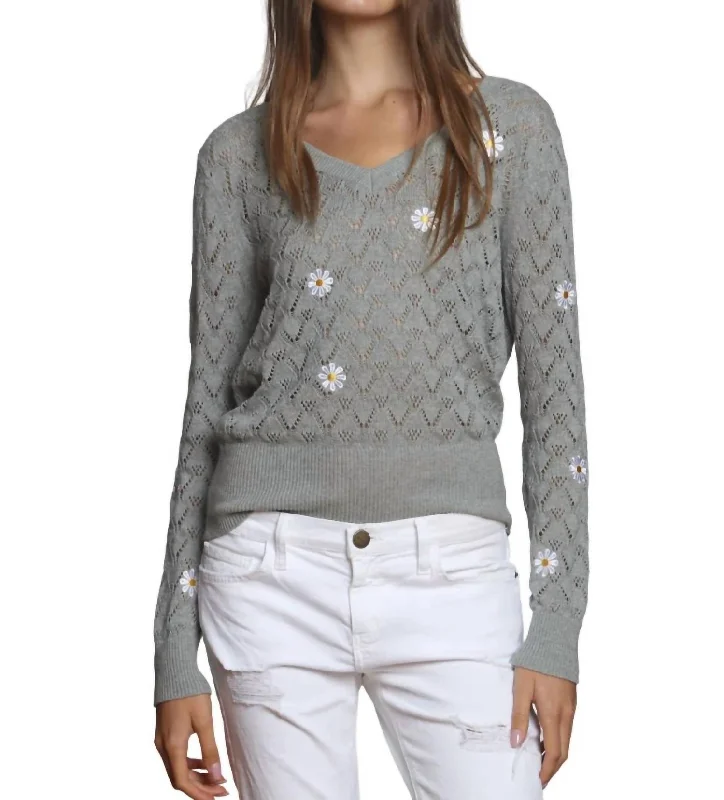 Elegant SweatersMarguerite Vee Top In Fog