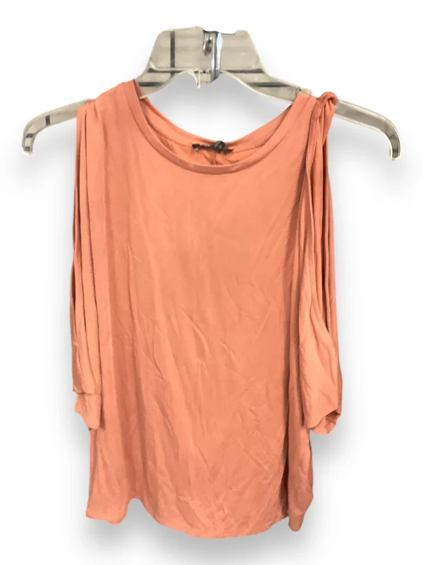 women's tops for those who believe in expressing their individuality through fashionTop Short Sleeve By Express In Peach, Size: L