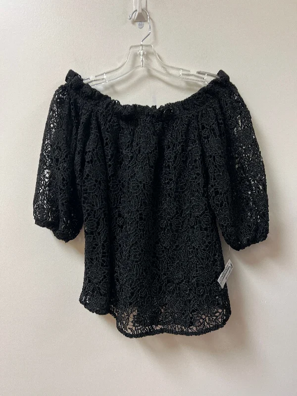 women's tops for those who want to create outfits that reflect their personal style and sense of fashionTop Short Sleeve By Maeve In Black, Size: Xs